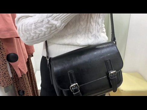 ❤️ Vieša jaunos kalės FeralBerry masturbacija su dildo aprangos kambaryje Porno vk prie mūsų