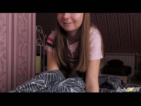 ❤️ Blondinė giliai čiulpia savo BFF ir gauna spermos į burną Porno vk prie mūsų